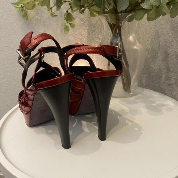 Donald J Pliner Cleva Gladiator Platform Heel Rust Red Patent 8 Excellent - Picture 4 of 8